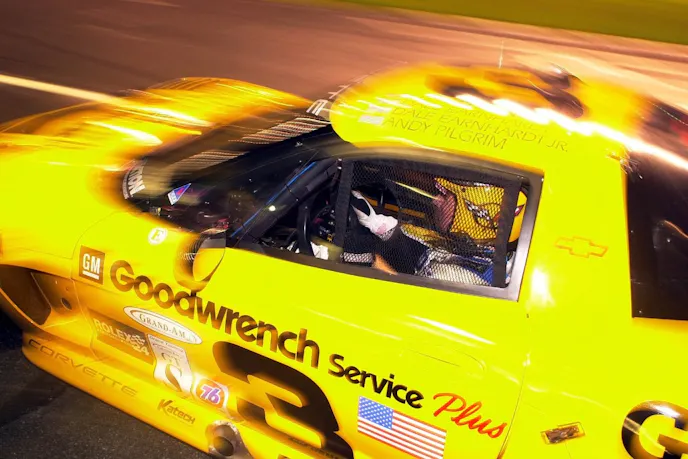 A Corvette at 2001 Rolex 24 (2)