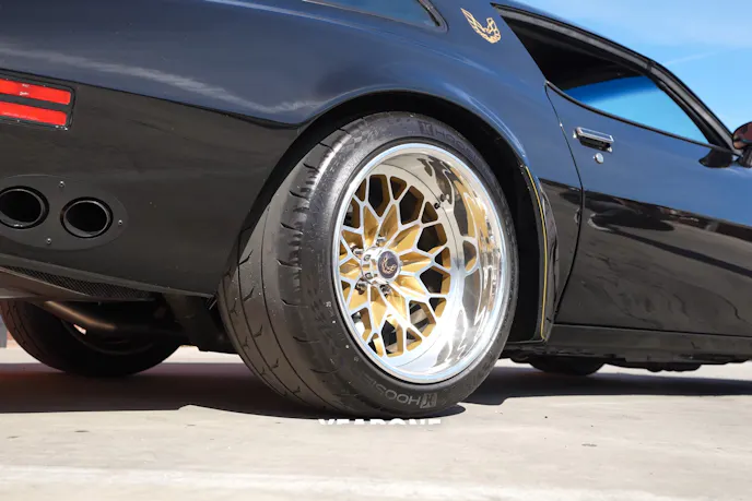 Fenders and mags of a '77 Trans Am Restomod