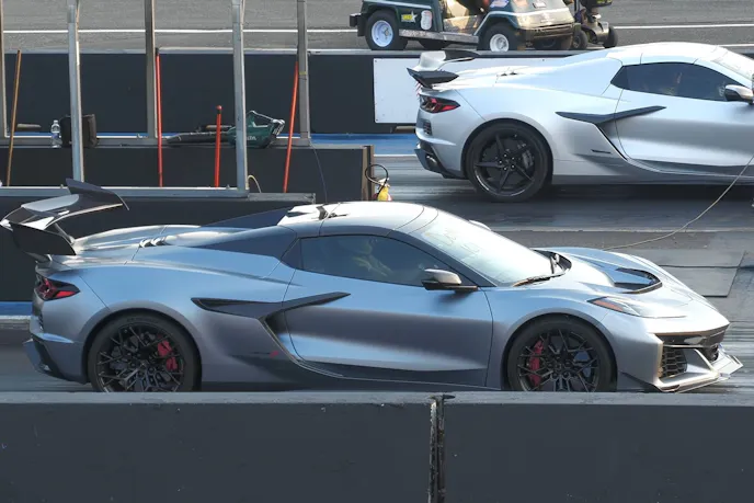 ZR1 Corvette vs E-Ray